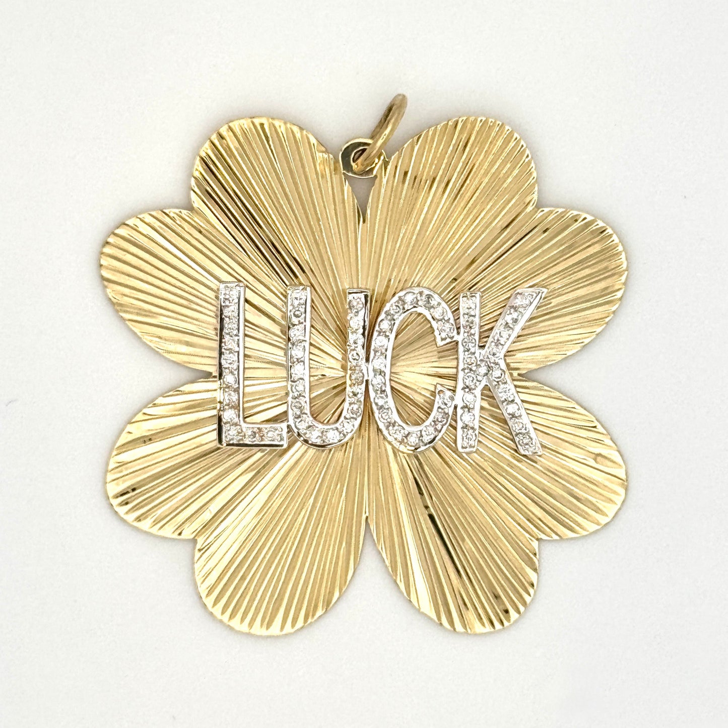 MC Clover with LUCK Diamond