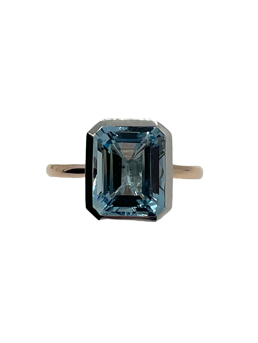 Aquamarine Engagement Ring Bevel Edged on 18k Rose Gold